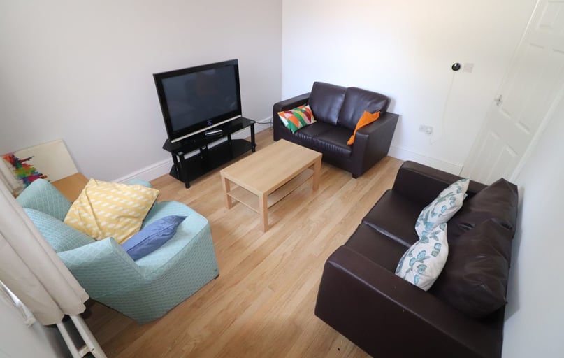 Beaconsfield Street , Boughton, Chester - Image 1