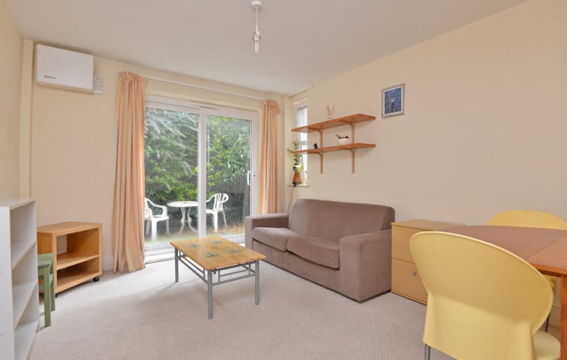 St. Davids Hill, St davids, Exeter - Image 1