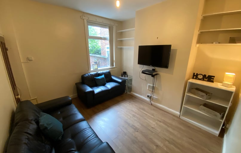 Davenport avenue, Withington, Manchester - Image 1