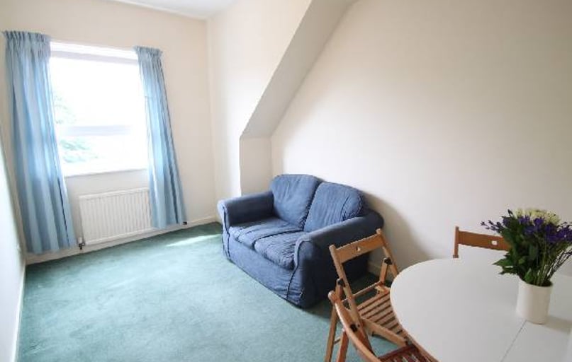  Ladybarn Lane - D, Fallowfield, Manchester - Image 1