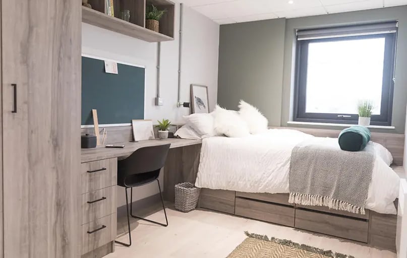 Premium Ensuite, Crown Place, Trinity Quay, 2 Kings Road, Swansea - Image 1