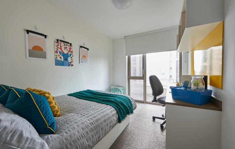 5-Bed Upper Floor Ensuite, Felda House, 575 North End Road, Wembley , London - Image 1