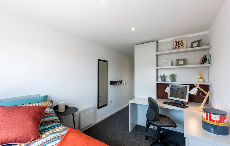 Classic Ensuite, New Park, Bothwell Street, Marchmont, Edinburgh - Image 1