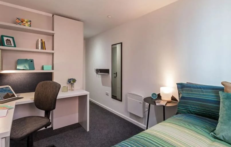 Classic Ensuite, City Village, Bond Street, City Centre, Coventry - Image 1