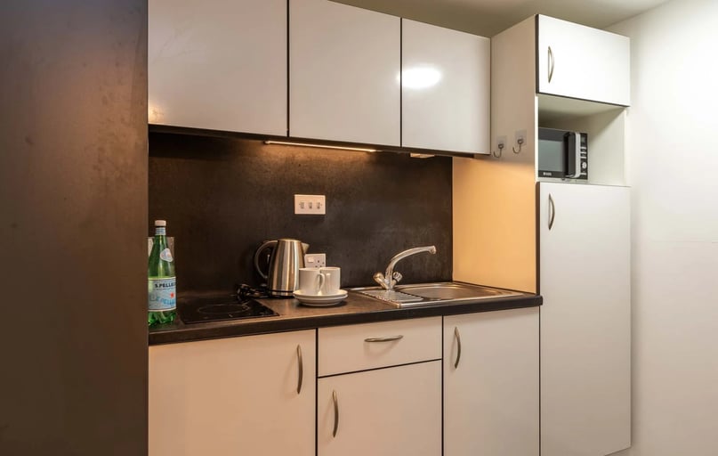 Studio - Gold, The Lyra, Portal Way, North Acton, London - Image 1