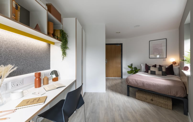 Luxe Ensuite (7-8 Bed), Altura, Bath Row, City Centre, Birmingham - Image 1