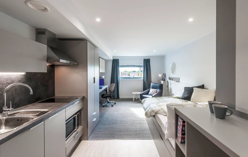 Studio - Gold, Verde, Barrack Road, City Centre, Newcastle - Image 1
