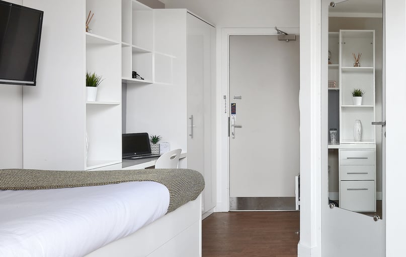 Penthouse Studio, Hope Street, City Centre, Liverpool - Image 1