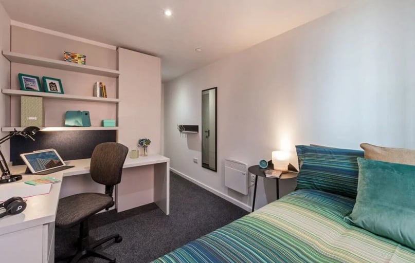 4 Bed Apartment Classic Ensuite, City Village, Bond Street, City Centre, Coventry - Image 1