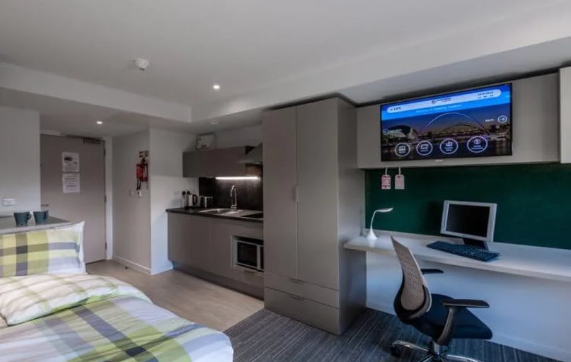 Studio - Gold Plus, Verde, Barrack Road, City Centre, Newcastle - Image 1