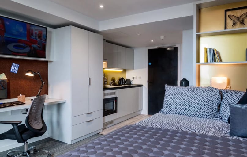 Studio - Gold, City Village, Bond Street, City Centre, Coventry - Image 1