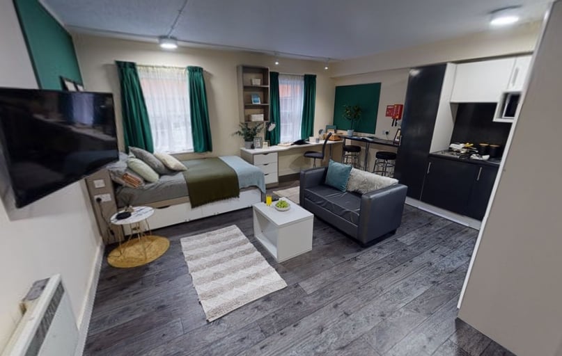 iQ Ty Willis House, 6-8 High Street, City Centre, Bangor - Image 1