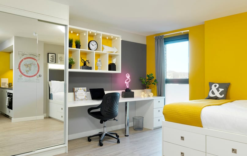 Student Castle, 199 Causewayside, City Centre, Edinburgh - Image 1