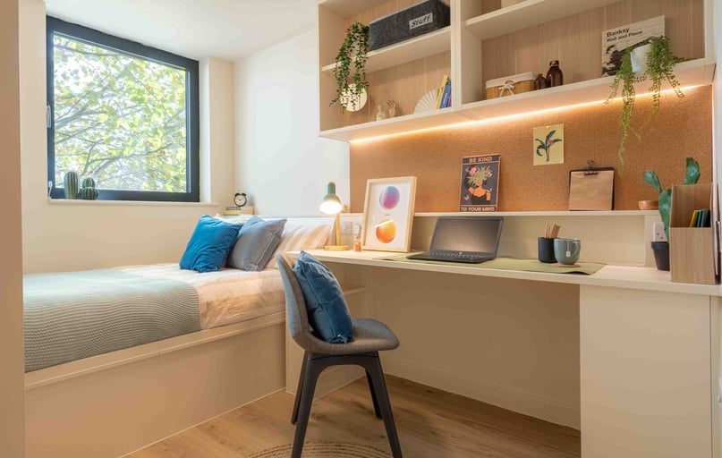 iQ Haywood House, Blackburn Road, West Hampstead, London - Image 1