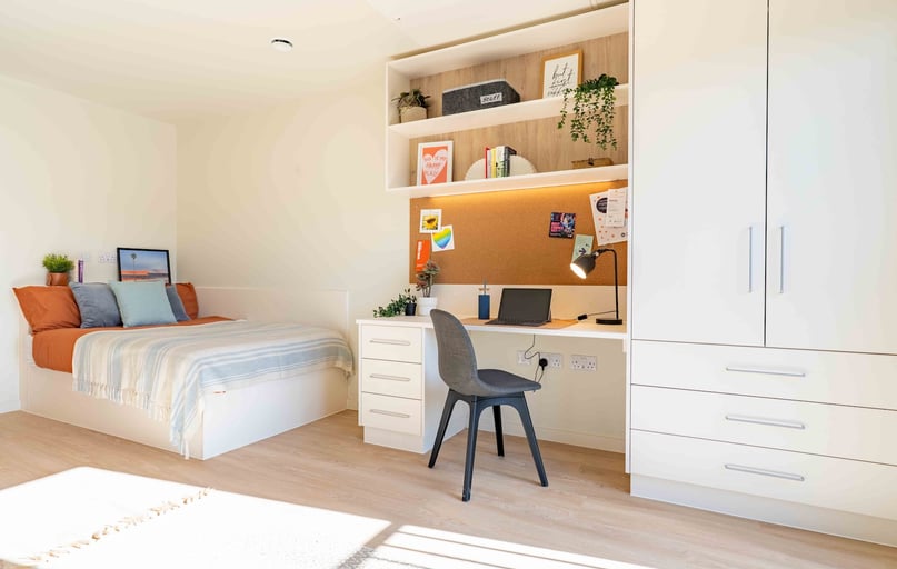 iQ Longwood Place, Longwood Close, Earlsdon, Coventry - Image 1