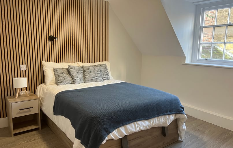 The Dolphin, 34 High Street, City Centre, Southampton - Image 1