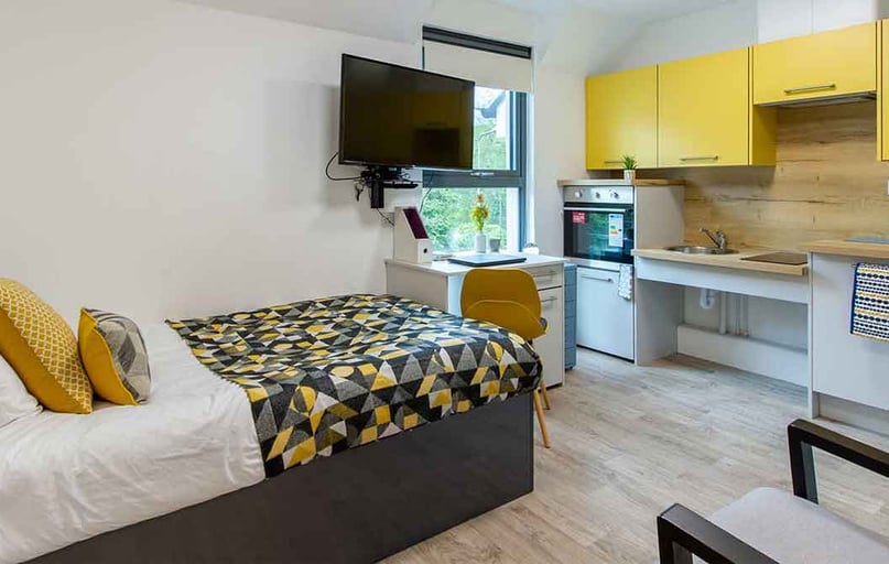 Goods Corner, 11 Liberton Road, Near University, Edinburgh - Image 1