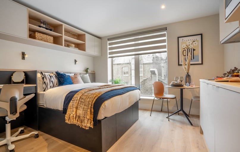 The Apiary, 1A The Mall, Ealing, London - Image 1