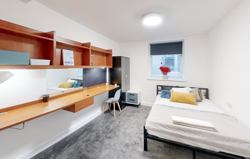 Market Way, 10-12 Market Way, City Centre, Coventry - Image 1