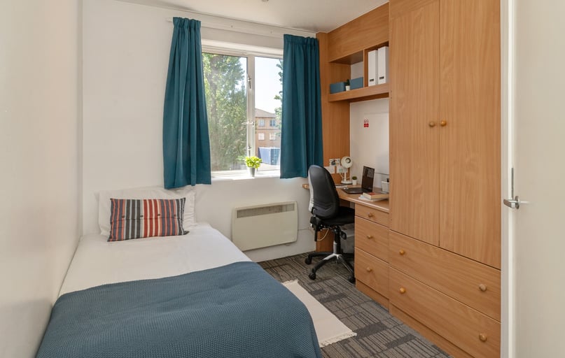 Platt Hall and Writtle House, Chancellor Place, Colindale, London - Image 1