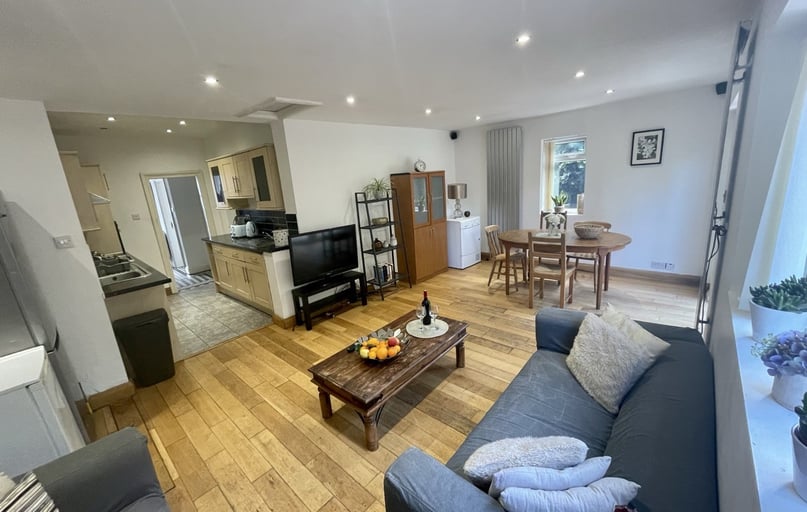 Queens road, Clarendon park, Leicester - Image 1