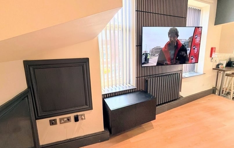 Junction road, Hunters bar, Sheffield - Image 1