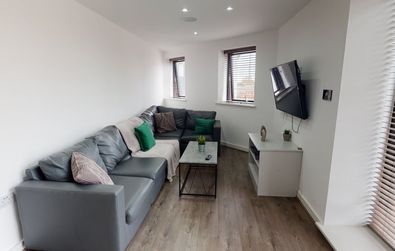 Grinfield St, Low Hill, Liverpool - Image 1