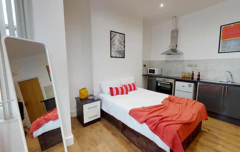 London Road, Highfields, Leicester - Image 1