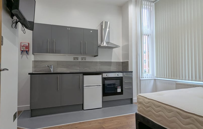 Salisbury Road, Highfields, Leicester - Image 1