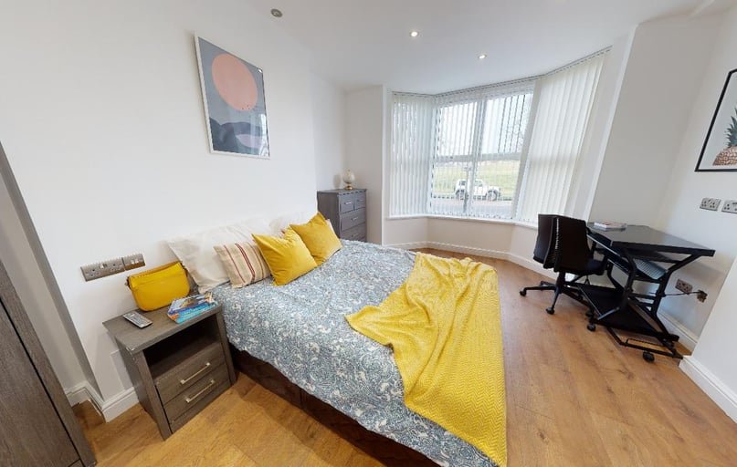 Victoria Park Road, Clarendon Park, Leicester - Image 1