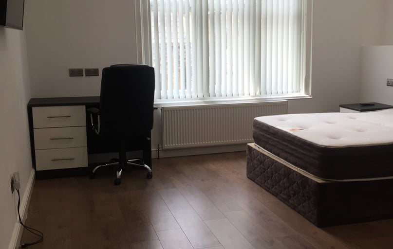 St Peters Road, Highfields, Leicester - Image 1