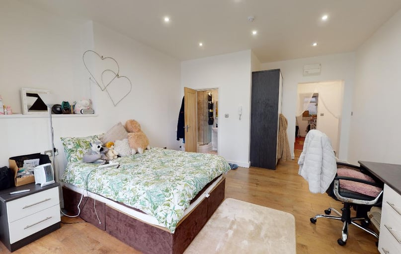 St. Peters Road, Highfields, Leicester - Image 1