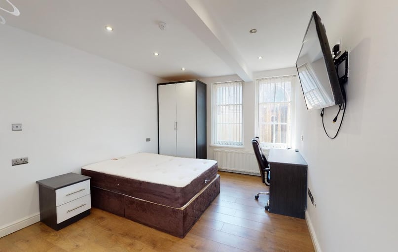 St. Peters Road, Highfields, Leicester - Image 1