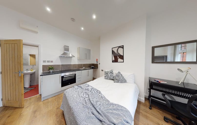 London Road, Highfields, Leicester - Image 1