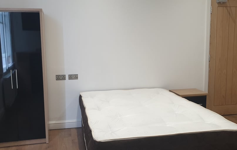 London Road, Highfields, Leicester - Image 1