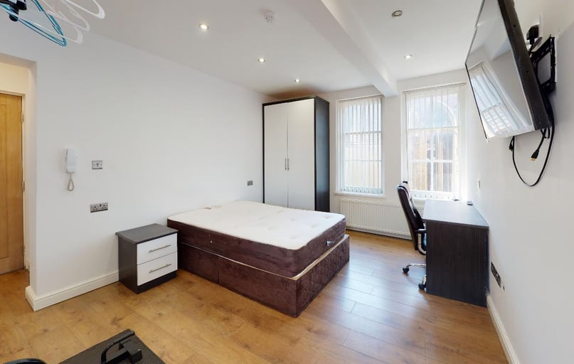 St. Peters Road, Highfields, Leicester - Image 1