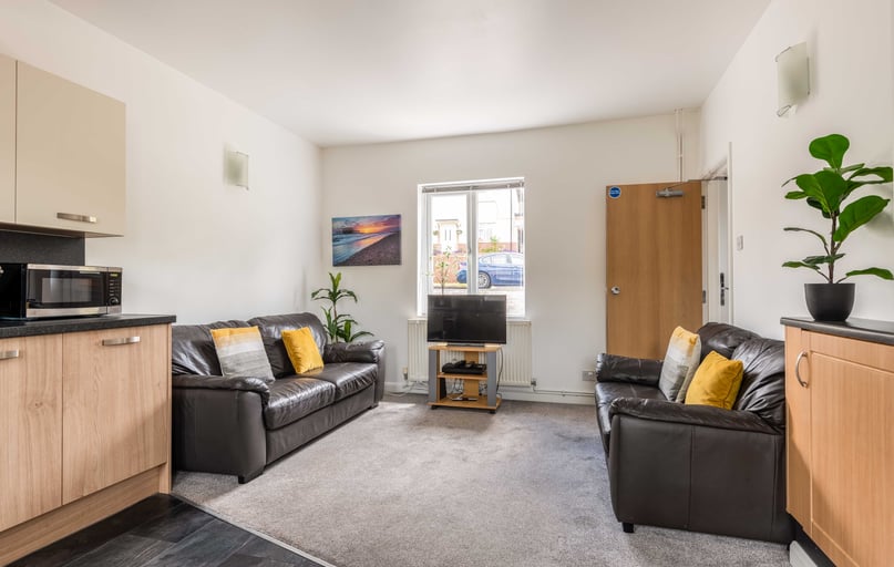 Colbourne avenue, Near university, Brighton - Image 1