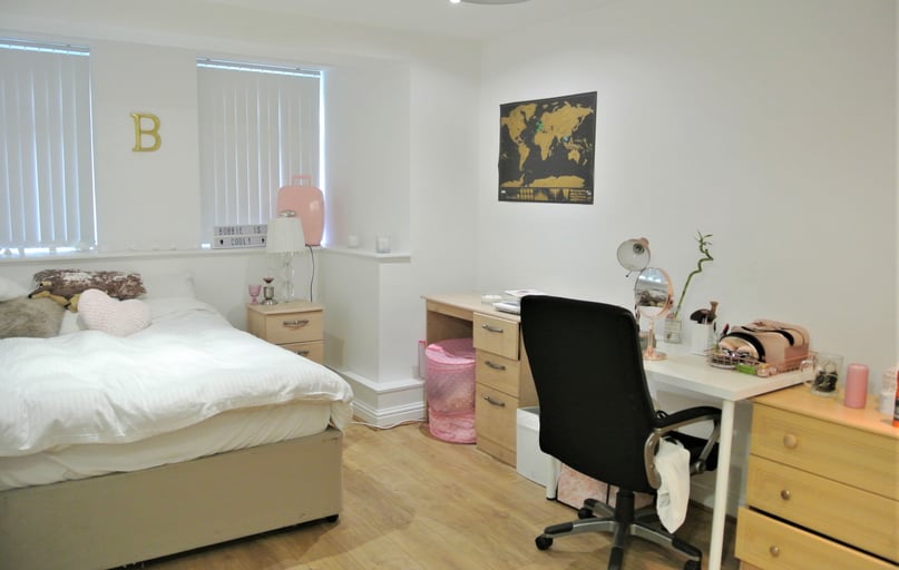 Wellington Road, Fallowfield, Manchester - Image 1