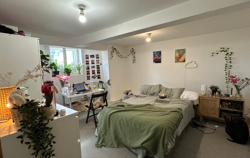 Brook Road , Fallowfield, Manchester - Image 1