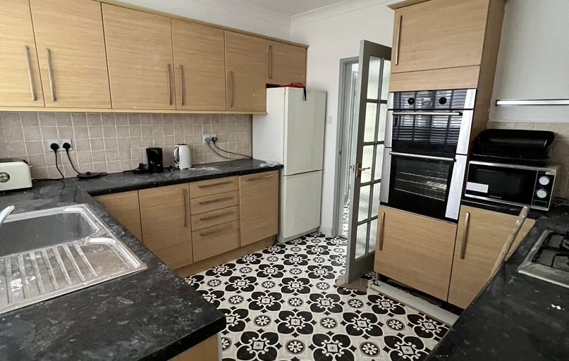 Greenbank Cottages, Mutley, Plymouth - Image 1