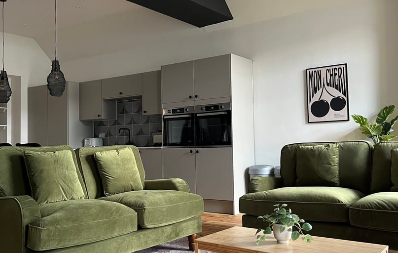 College Avenue, Mutley, Plymouth - Image 1