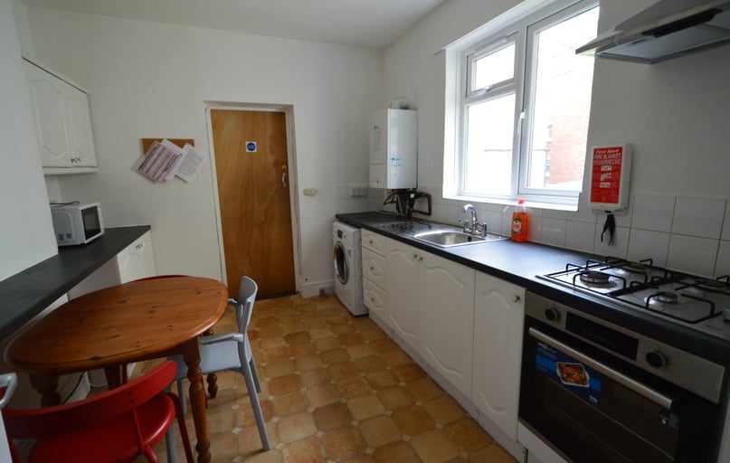 Nightingale Road (Walking distance to UNI) , Southsea, Portsmouth - Image 1