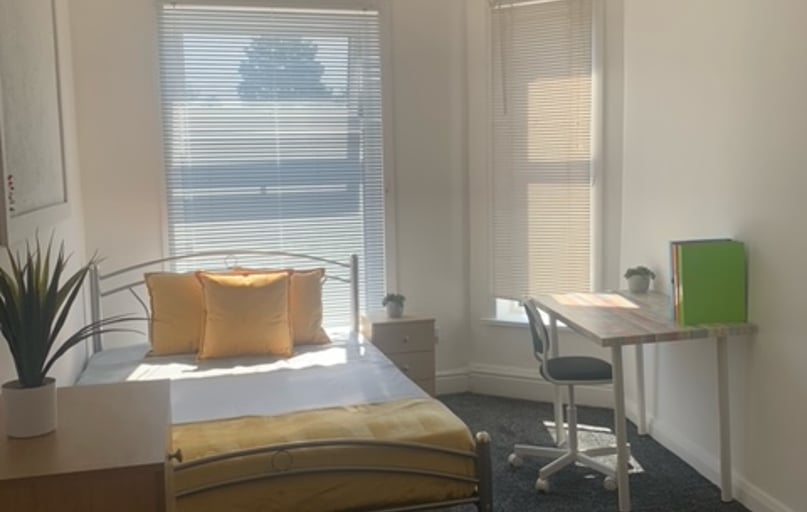 Ladybarn Road, Fallowfield, Manchester - Image 1