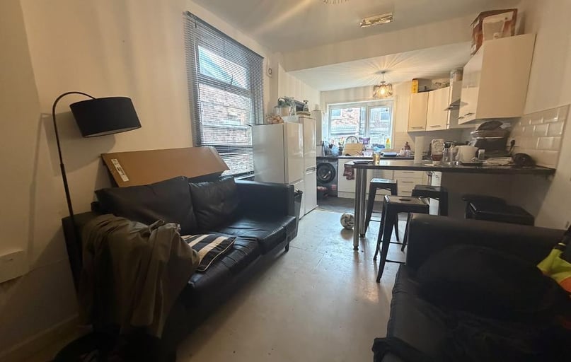 Mabfield Road, Fallowfield, Manchester - Image 1