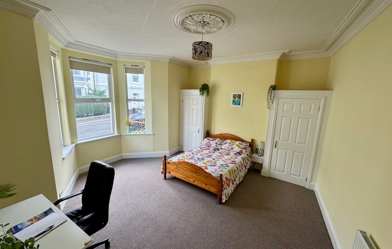 Hill park crescent, North hill, Plymouth - Image 1