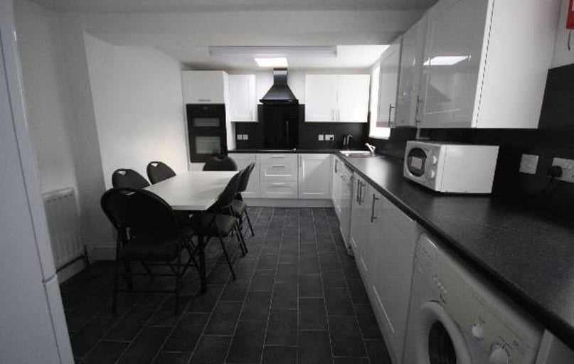 Alexandra Road, Mutley, Plymouth - Image 1