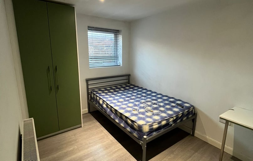 Queen Anne Street, Shelton, Stoke - Image 1