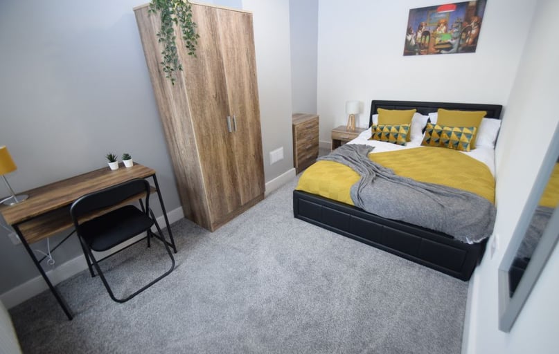 Elgin Street, Shelton, Stoke - Image 1