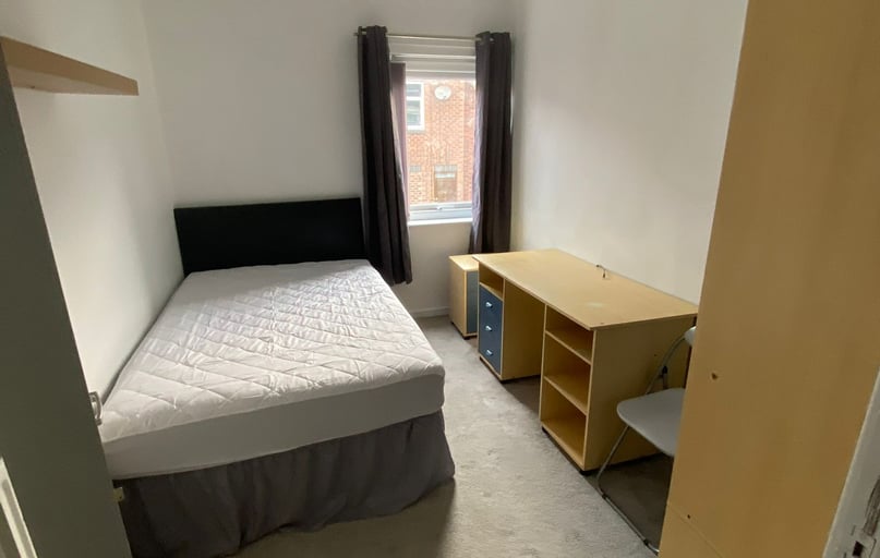 Queen Anne Street, Shelton, Stoke - Image 1