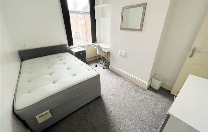 Leek Road, Shelton, Stoke - Image 1